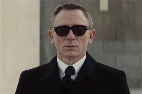 james bond sunglasses in spectre.